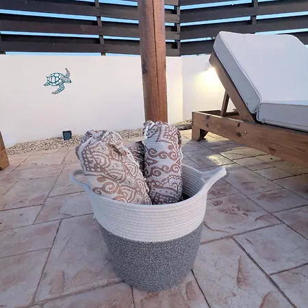 Kalmaro Bungalow, Huge Pool, Lazy Spa, Table Dom wakacyjny Ajia Napa