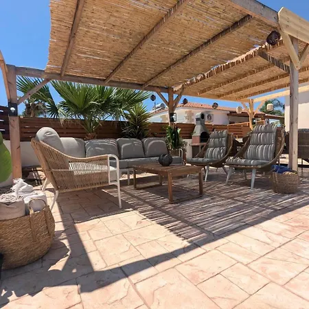 Ferienhaus Kalmaro Bungalow, Huge Pool, Lazy Spa, Table *
