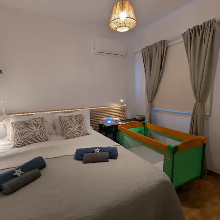 Kalmaro Bungalow, Huge Pool, Lazy Spa, Table Holiday home *